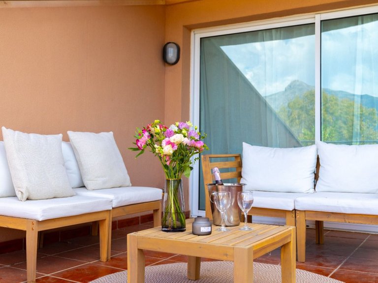 Apartment for Sale in Nueva Andalucía, Malaga 3
