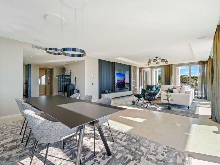 Villa for Sale in Nueva Andalucía, Malaga 21