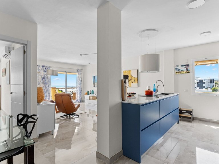 Apartment for Sale in Higueron, Malaga 11