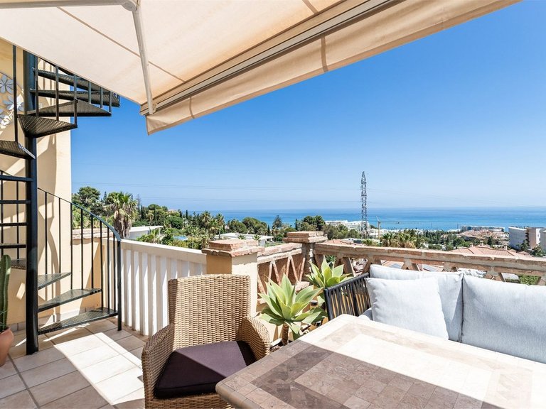 Apartment for Sale in Higueron, Malaga 19