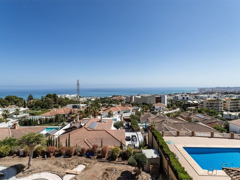 Apartment for Sale in Higueron, Malaga 24