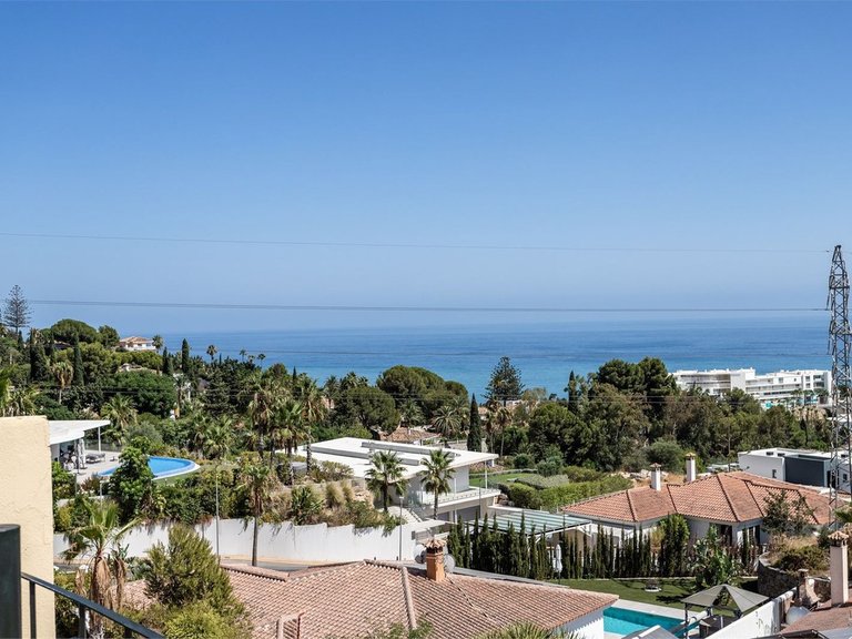 Apartment for Sale in Higueron, Malaga 25