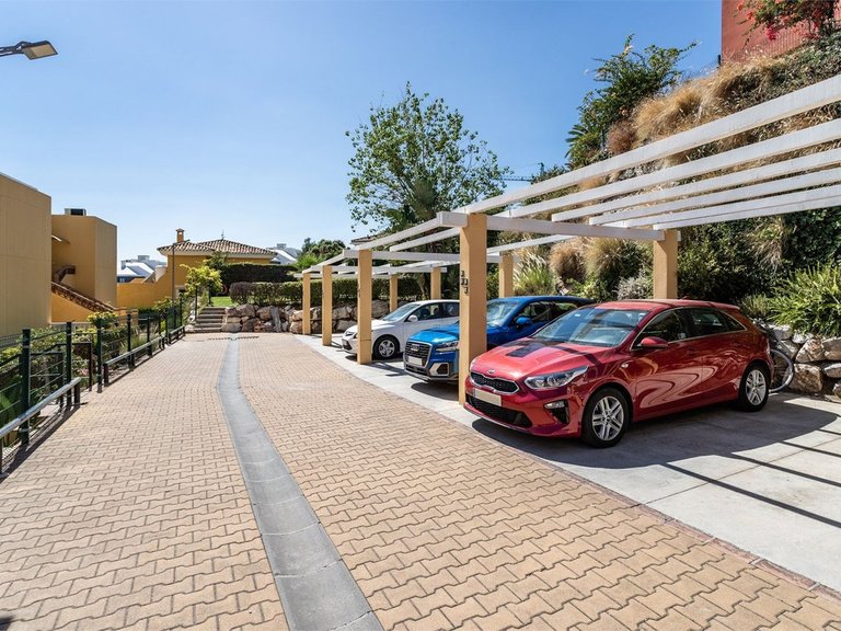Apartment for Sale in Higueron, Malaga 27