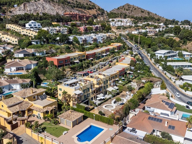 Apartment for Sale in Higueron, Malaga 30