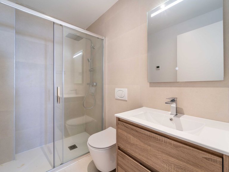 Apartment for Sale in Fuengirola, Malaga 25