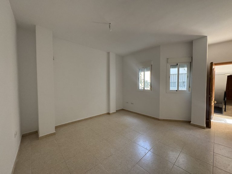 Apartment for Sale in La Trinidad, Malaga 3