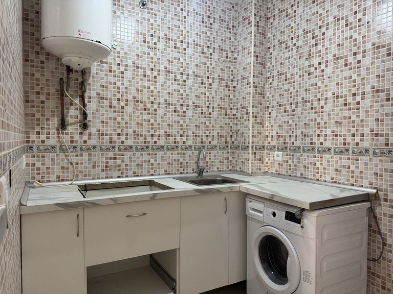 Apartment for Sale in La Trinidad, Malaga 4