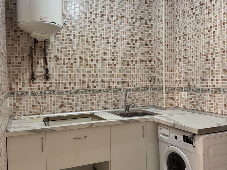 Apartment for Sale in La Trinidad, Malaga 5