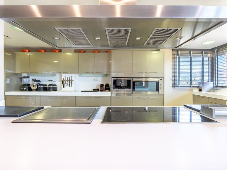 Penthouse for Sale in Nueva Andalucía, Malaga 15