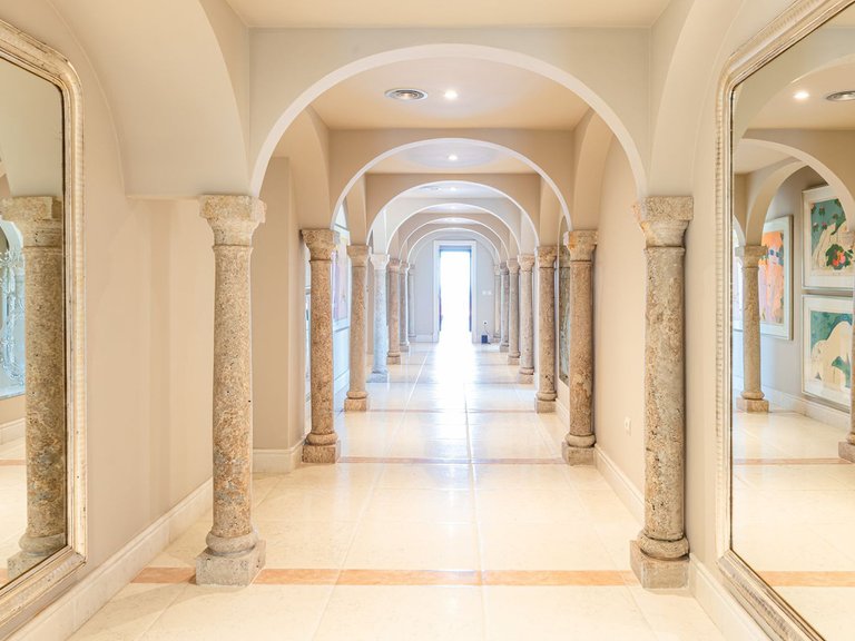 Penthouse for Sale in Nueva Andalucía, Malaga 16