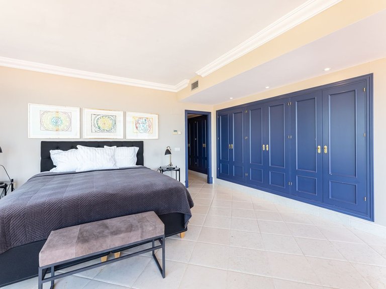 Penthouse for Sale in Nueva Andalucía, Malaga 24