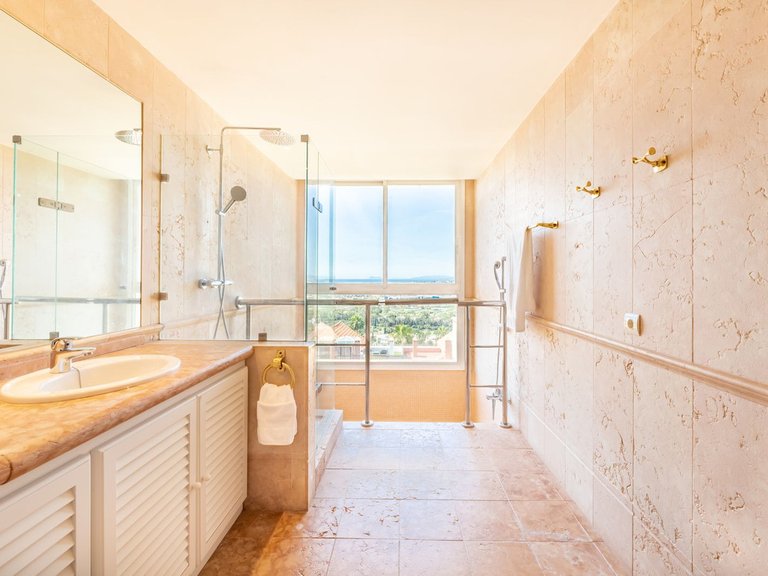Penthouse for Sale in Nueva Andalucía, Malaga 29