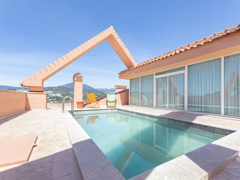 Penthouse for Sale in Nueva Andalucía, Malaga 34