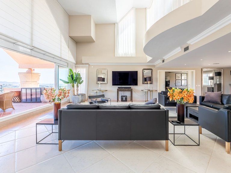 Penthouse for Sale in Nueva Andalucía, Malaga 6