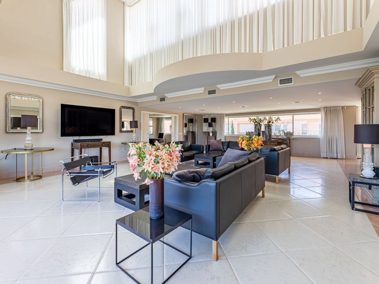 Penthouse for Sale in Nueva Andalucía, Malaga 7