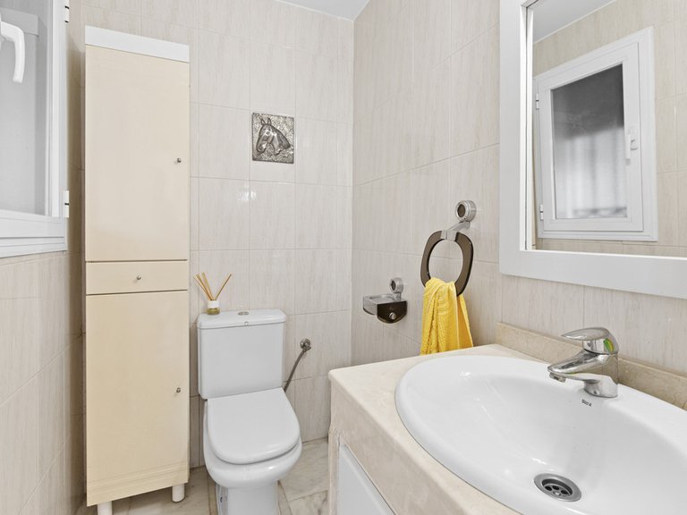 Villa for Sale in Estepona, Malaga 19