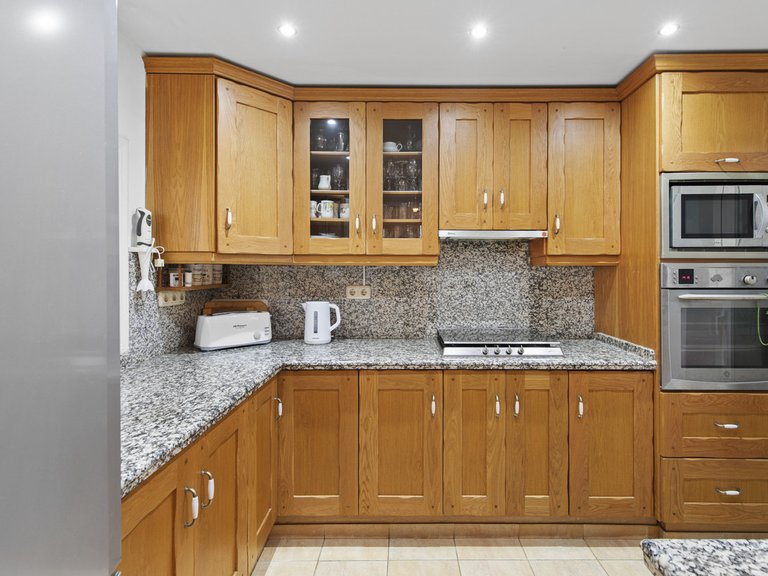 Villa for Sale in Estepona, Malaga 8