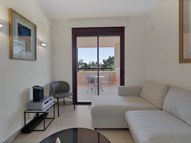 Apartment for Sale in Bahía De Marbella, Malaga 47