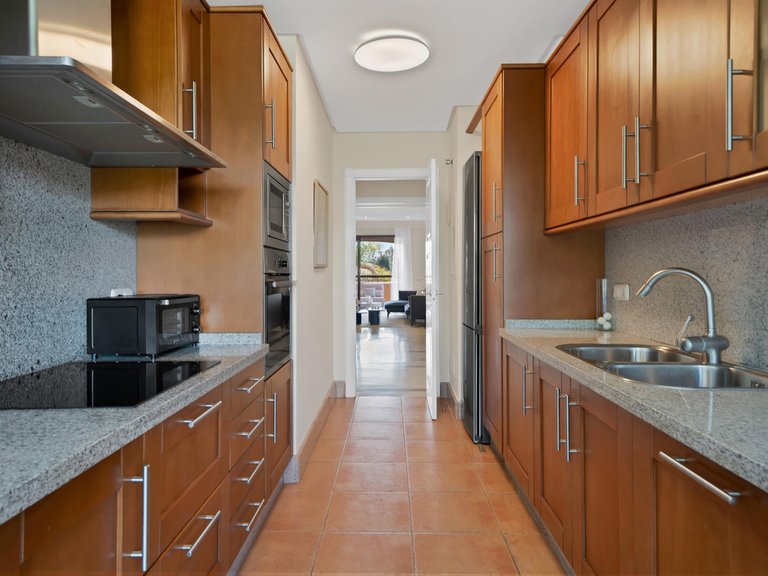 Apartment for Sale in Bahía De Marbella, Malaga 6
