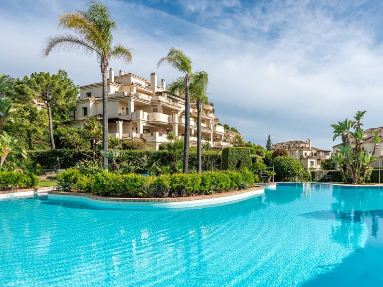 Apartment for Sale in Benahavís, Malaga 1