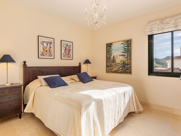 Apartment for Sale in Benahavís, Malaga 15