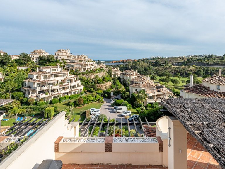 Apartment for Sale in Benahavís, Malaga 27