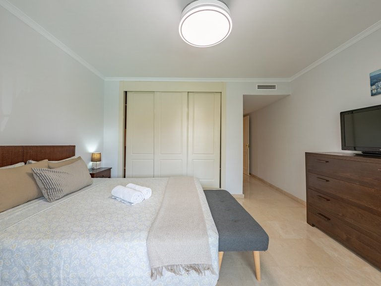 Apartment for Sale in Sotogrande Marina, Cadiz 15