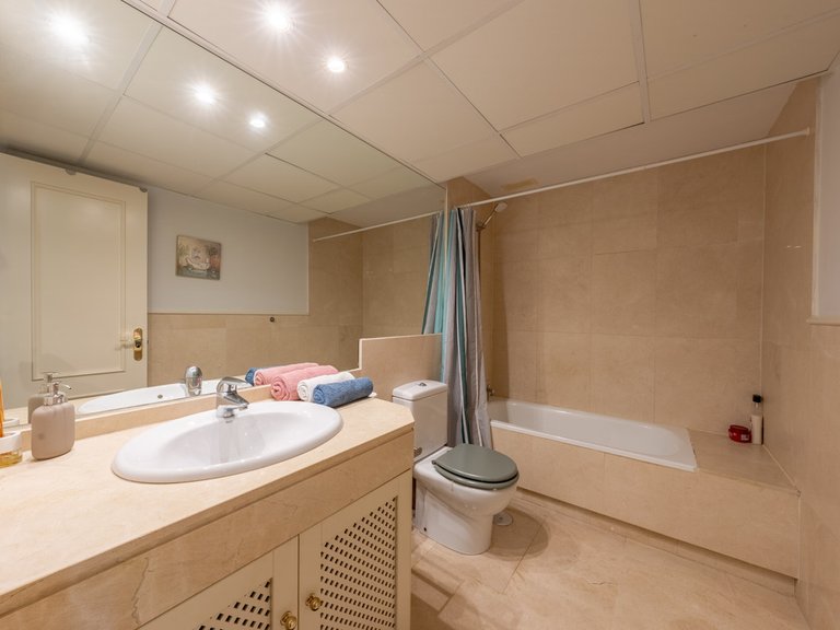 Apartment for Sale in Sotogrande Marina, Cadiz 17