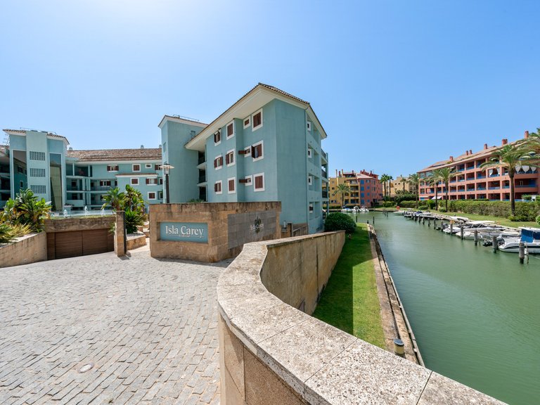 Apartment for Sale in Sotogrande Marina, Cadiz 18