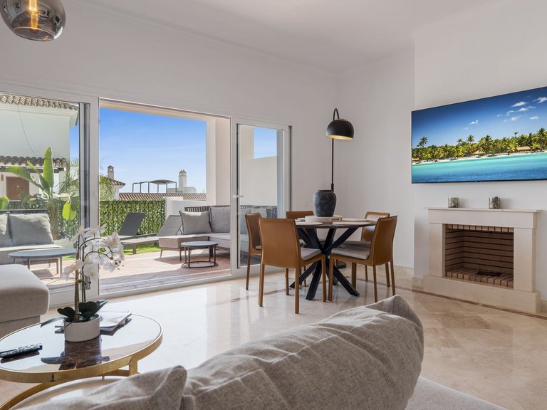 Apartment for Sale in Benahavís, Malaga 2
