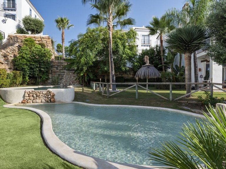 Apartment for Sale in Benahavís, Malaga 26