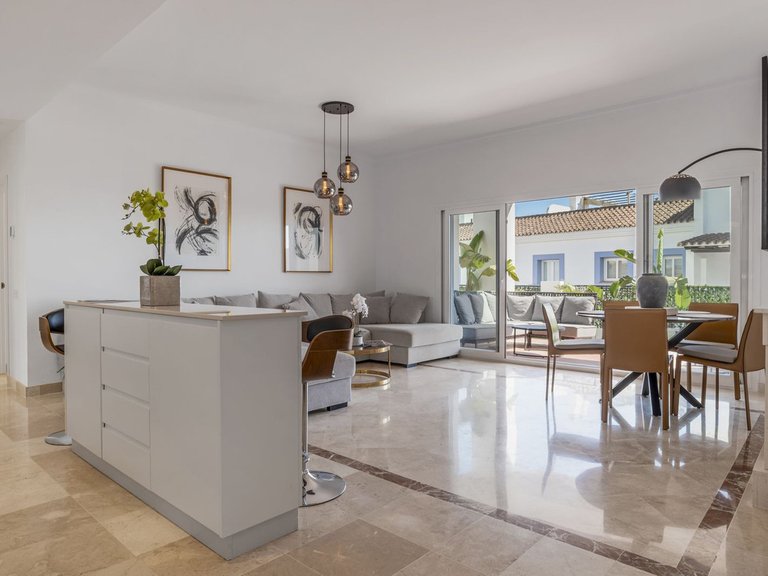 Apartment for Sale in Benahavís, Malaga 3