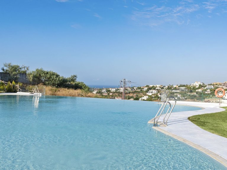Apartment for Sale in Benahavís, Malaga 31