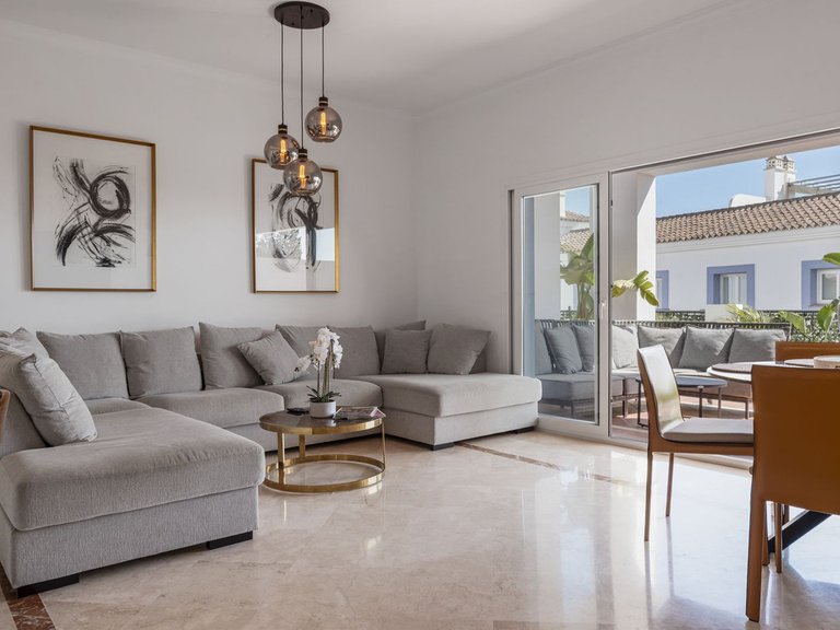 Apartment for Sale in Benahavís, Malaga 6