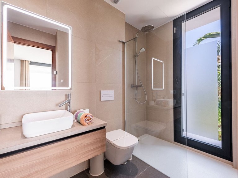 Villa for Sale in Estepona, Malaga 19