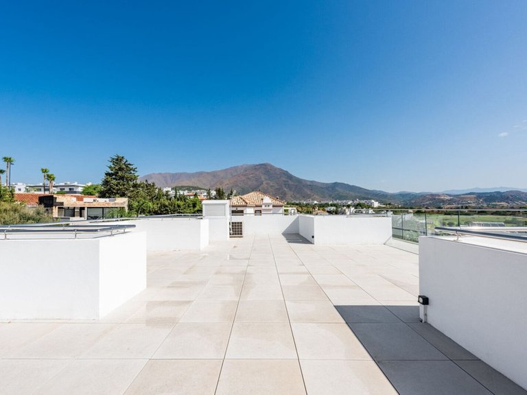 Villa for Sale in Estepona, Malaga 20