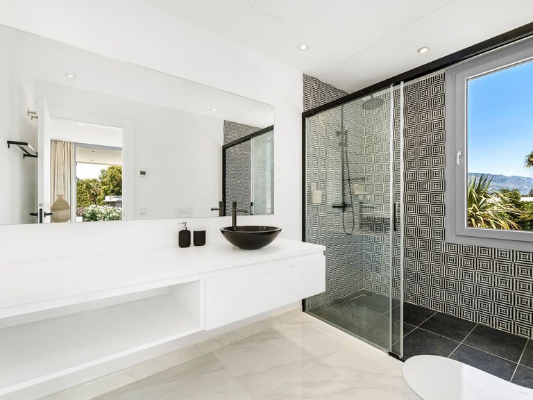 Villa for Sale in Marbella, Malaga 19