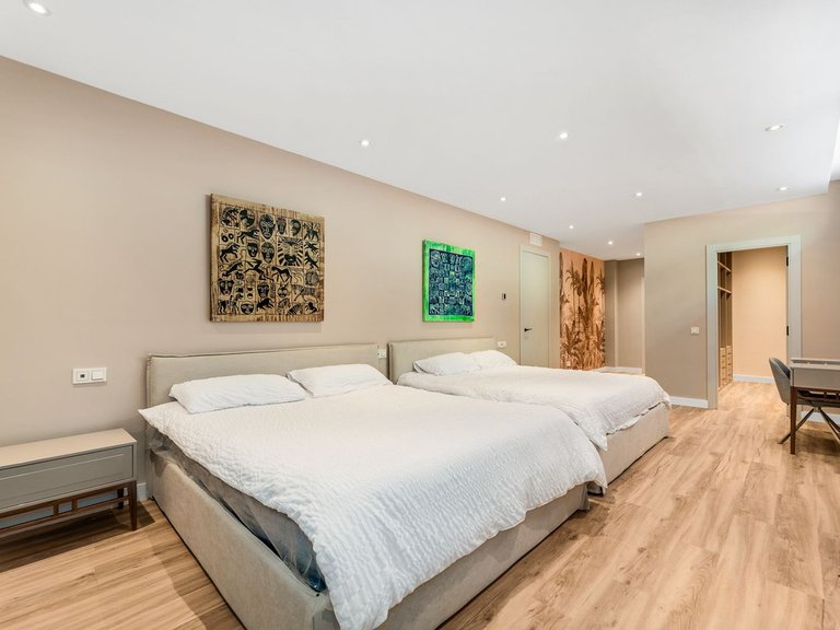 Villa for Sale in Marbella, Malaga 23