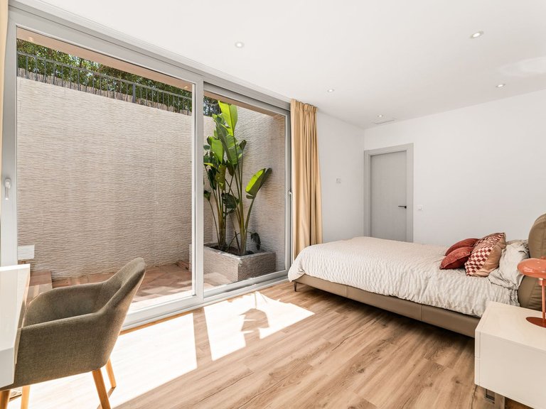 Villa for Sale in Marbella, Malaga 26