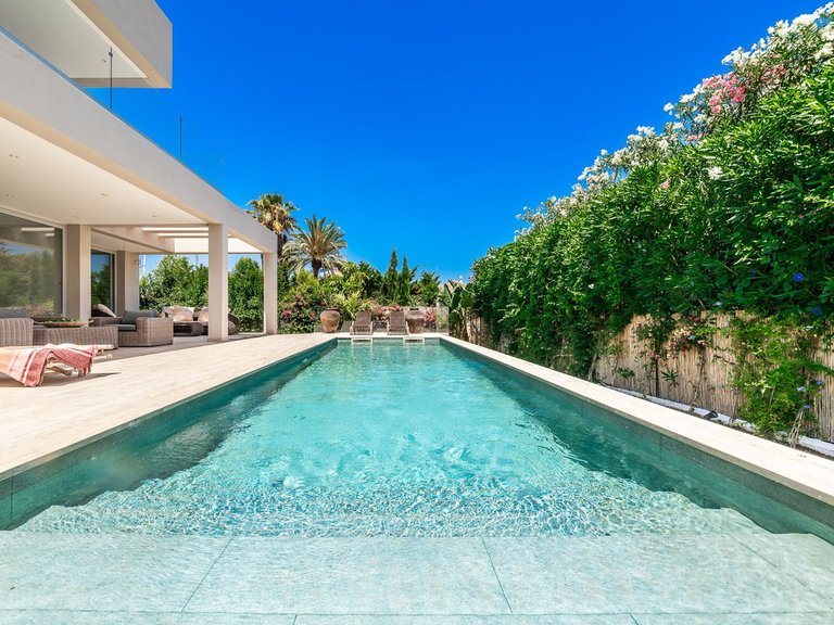Villa for Sale in Marbella, Malaga 4
