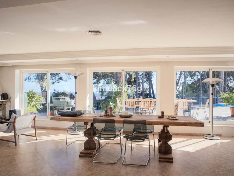 Villa for Sale in Torremolinos, Malaga 11