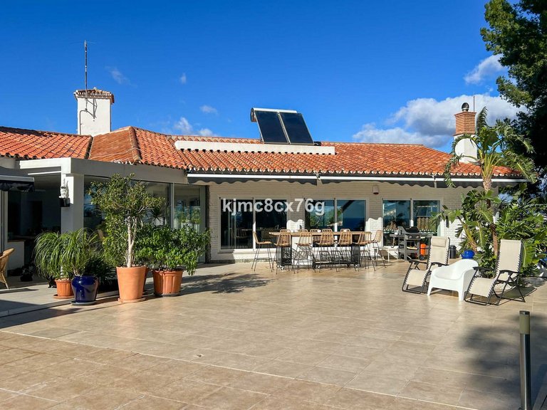 Villa for Sale in Torremolinos, Malaga 3