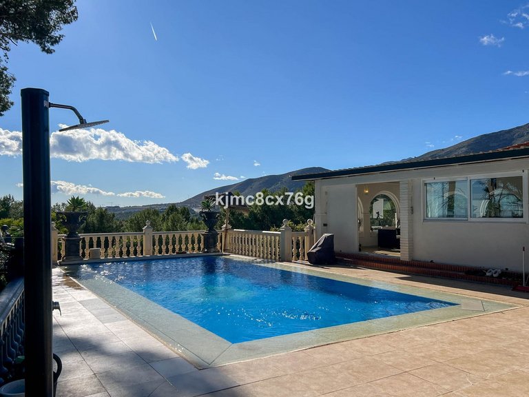 Villa for Sale in Torremolinos, Malaga 30