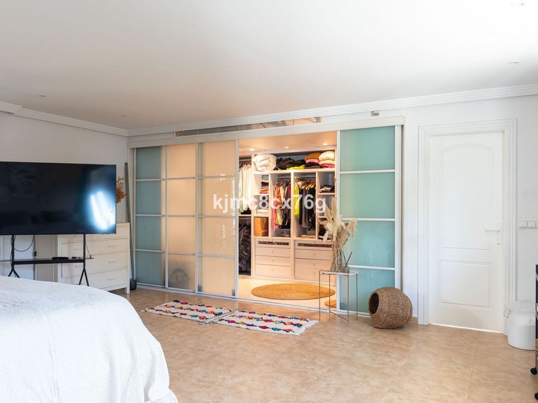 Villa for Sale in Torremolinos, Malaga 35