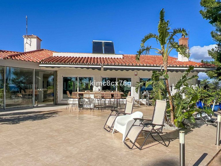Villa for Sale in Torremolinos, Malaga 4