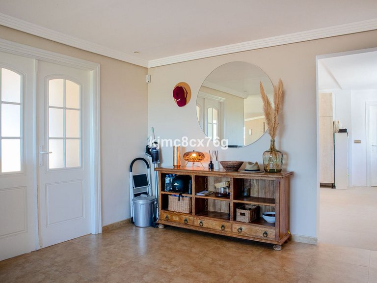 Villa for Sale in Torremolinos, Malaga 9