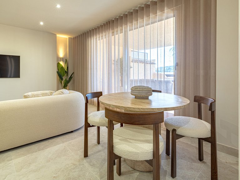 Apartment for Sale in Benahavís, Malaga 10