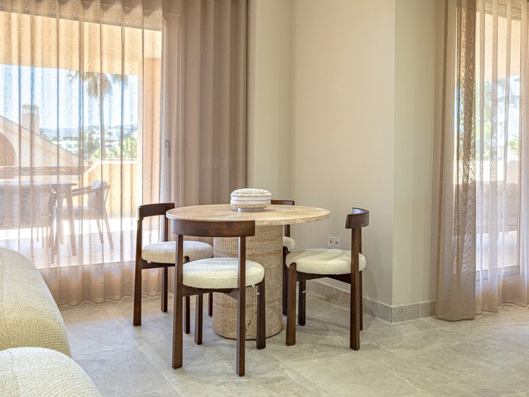 Apartment for Sale in Benahavís, Malaga 11