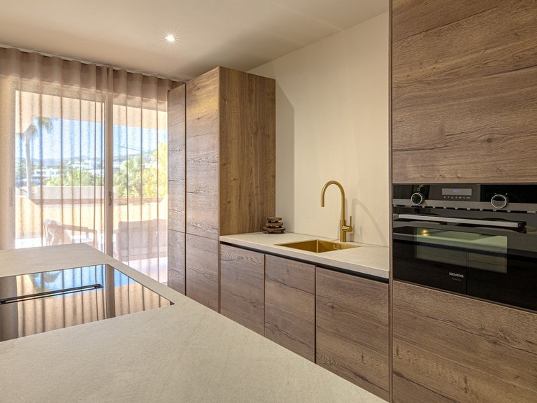 Apartment for Sale in Benahavís, Malaga 15