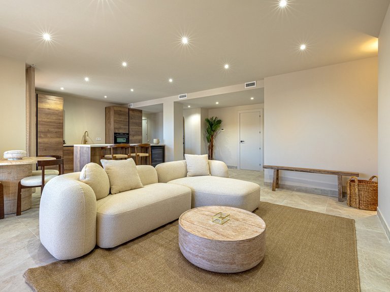 Apartment for Sale in Benahavís, Malaga 9